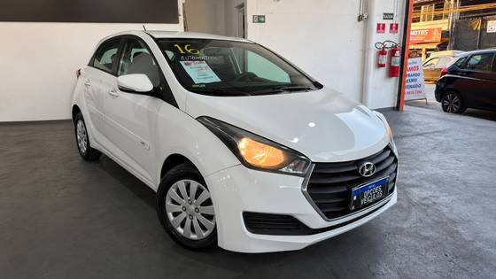 HYUNDAI HB20 1.6 COMFORT PLUS 16V FLEX 4P AUTOMÁTICO HYUNDAI HB20 1.6 COMFORT PLUS 16V FLEX 4P AUTOMÁTICO